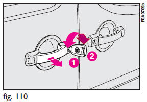 Closing: close the door making it sliding forward, then press once the lever